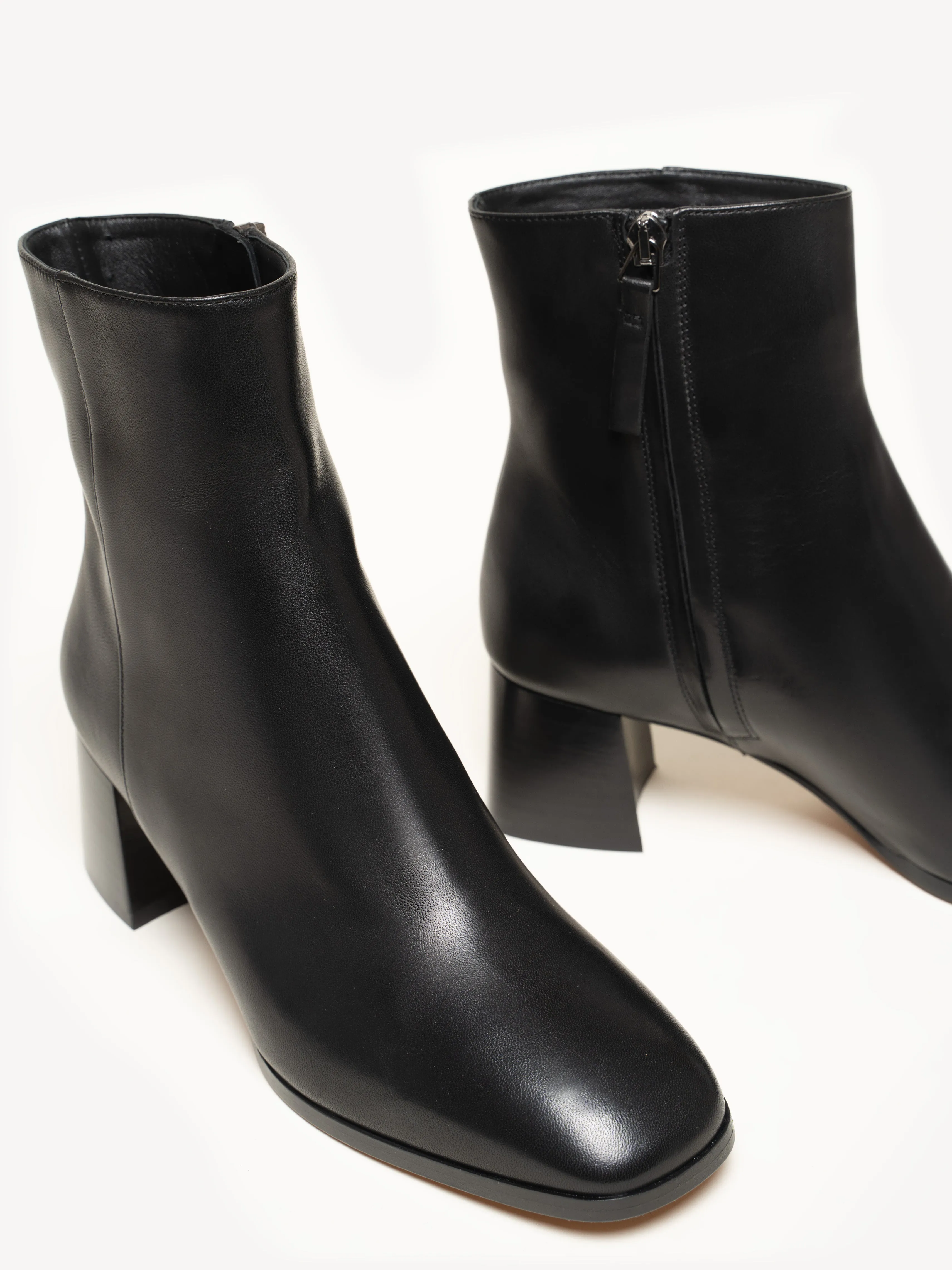 The Cristina (Sample Sale)